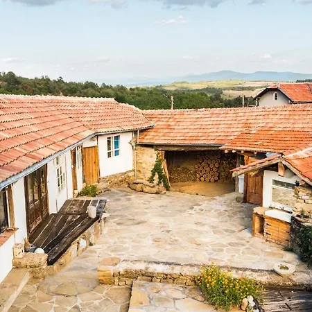 Runya Lodge