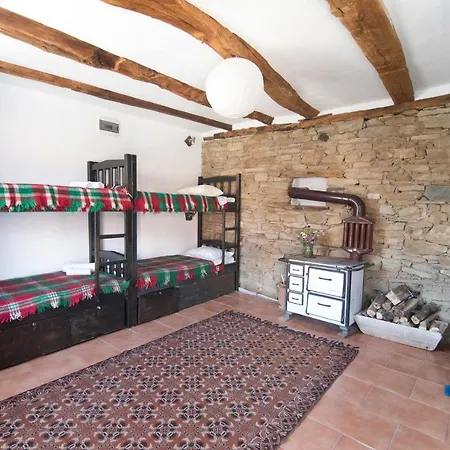 Runya Lodge Хостел Габрово