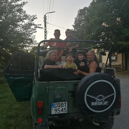 Runya Lodge Хостел