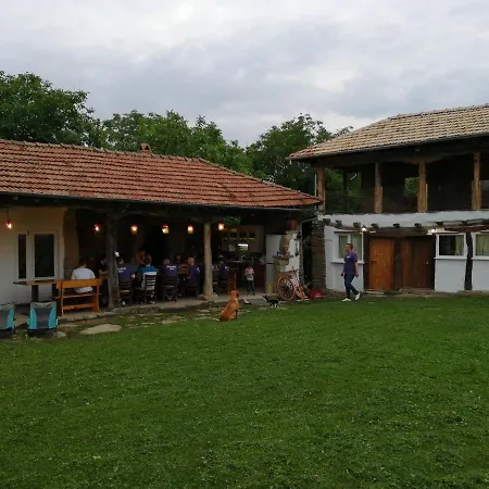 Runya Lodge Hostel Gabrovo