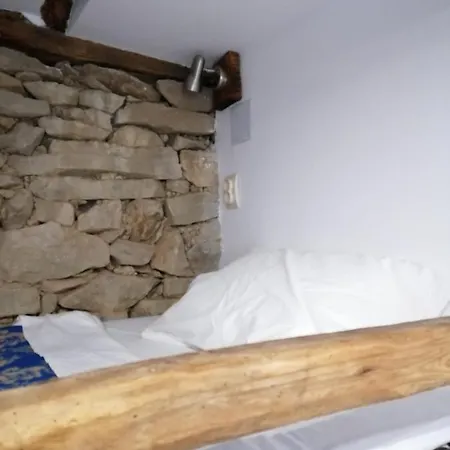 Runya Lodge Hostel