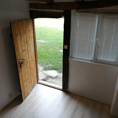 Hostel Runya Lodge